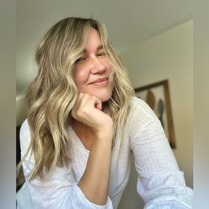 Meet your Posher, Ana